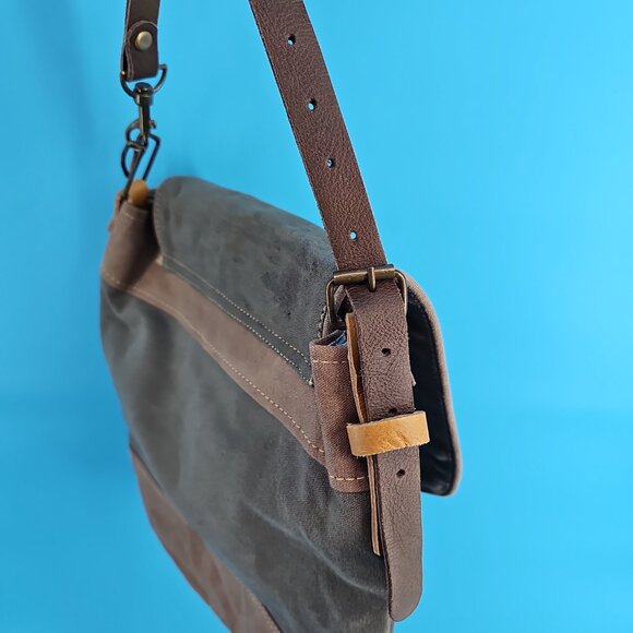 Chloe & Lex Cotton + Leather Crossbody Bag – Vintage Stamp Design - Picture 6 of 15